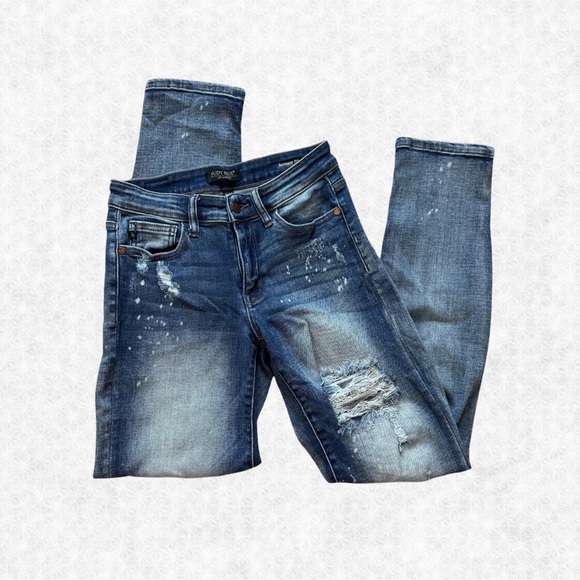 Judy Blue Denim - Judy Blue Boyfriend Fit Jeans • Size 1 | 25